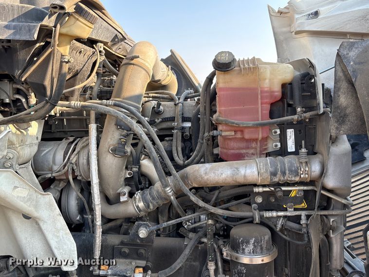 image for item EC8219 2012 International ProStar semi truck