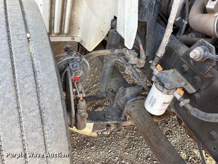 image for item EC8219 2012 International ProStar semi truck