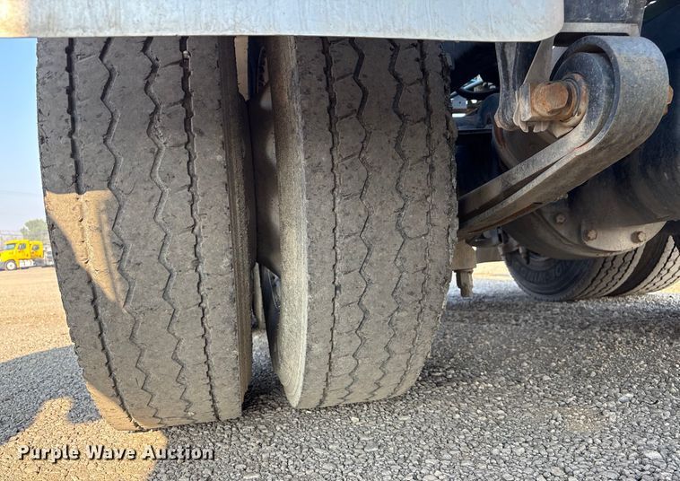 image for item EC8219 2012 International ProStar semi truck