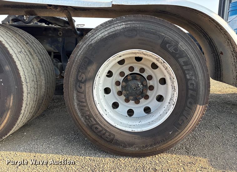 image for item EC8219 2012 International ProStar semi truck