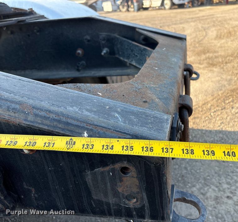 image for item EC8220 2016 Mack CXU612 semi truck