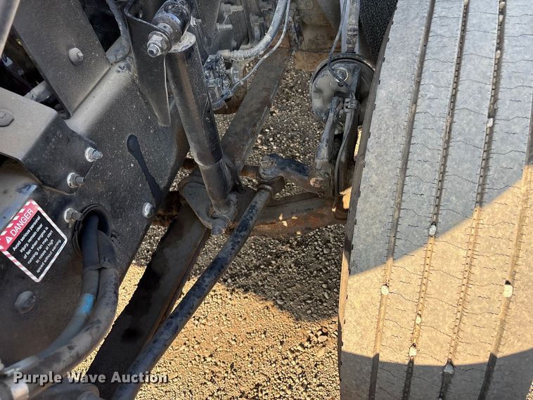 image for item EC8220 2016 Mack CXU612 semi truck