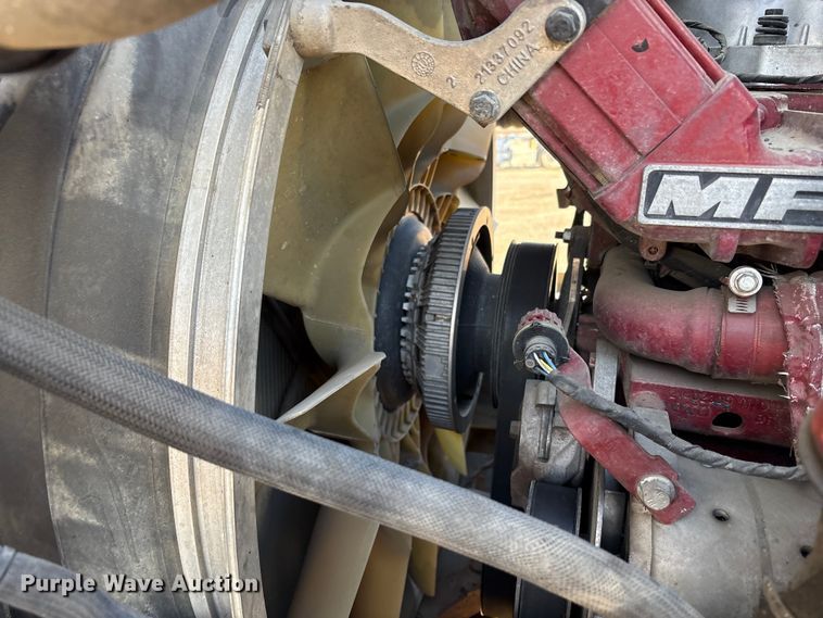 image for item EC8220 2016 Mack CXU612 semi truck