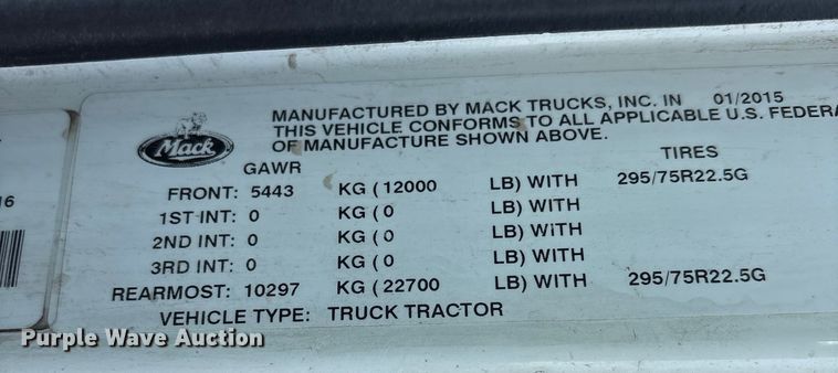 image for item EC8220 2016 Mack CXU612 semi truck