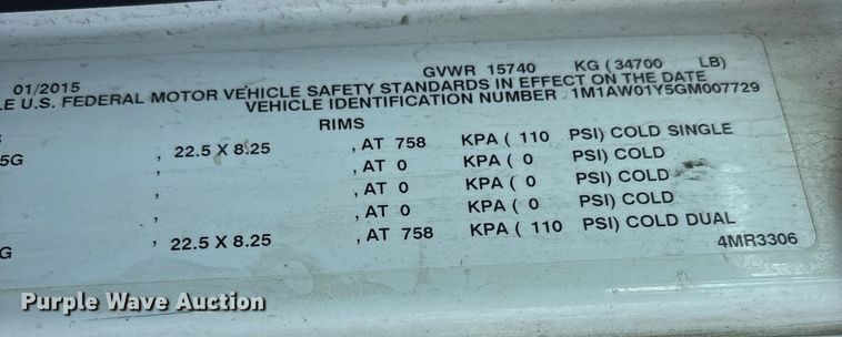 image for item EC8220 2016 Mack CXU612 semi truck