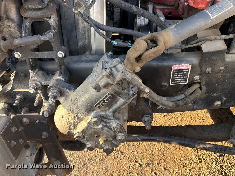 image for item EC8221 2015 Mack CXU612 semi truck