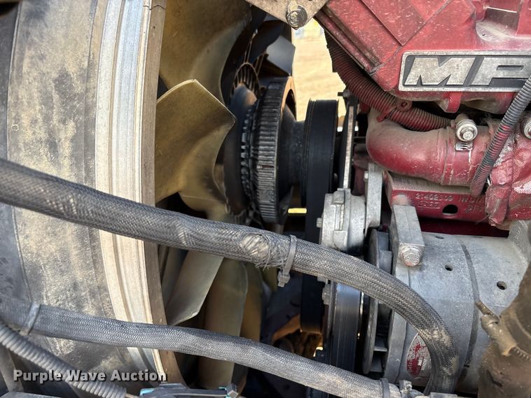 image for item EC8221 2015 Mack CXU612 semi truck