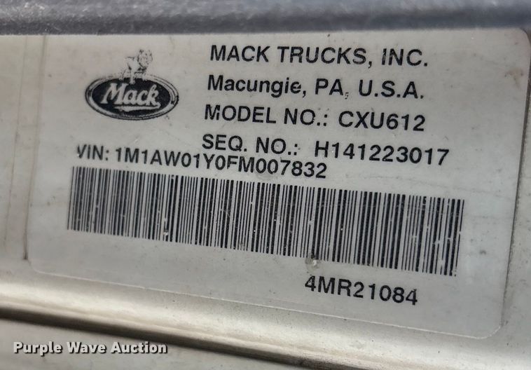 image for item EC8221 2015 Mack CXU612 semi truck