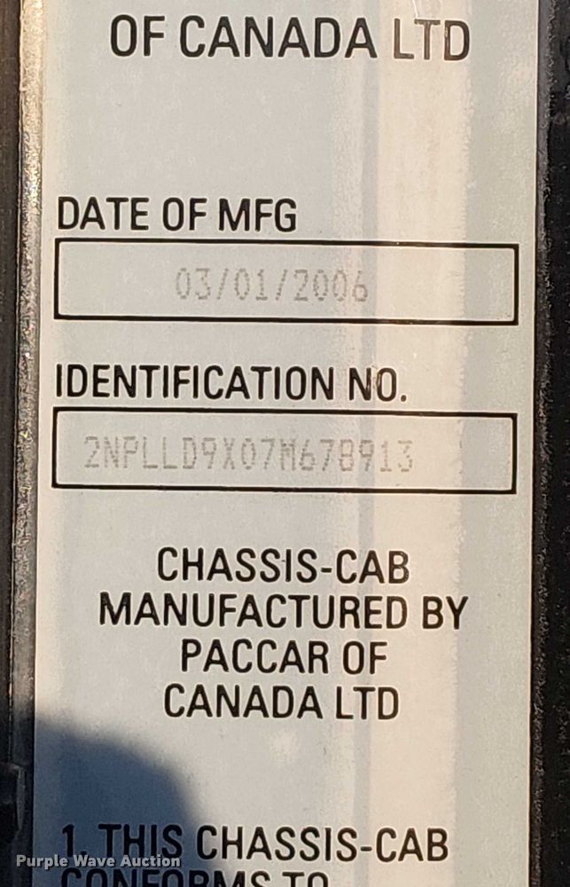 image for item EG1689 2007 Peterbilt 335 flatbed truck