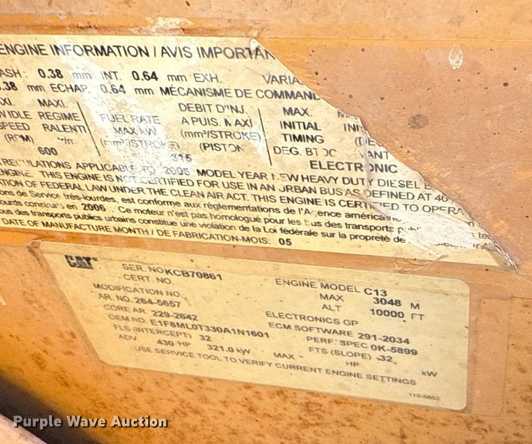 image for item EG1756 2007 Peterbilt 357 flatbed truck