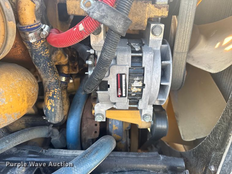 image for item EG1756 2007 Peterbilt 357 flatbed truck