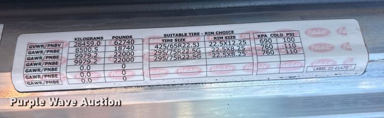 image for item EG1756 2007 Peterbilt 357 flatbed truck