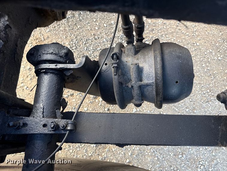 image for item EG1887 2014 Freightliner Cascadia 125 semi truck