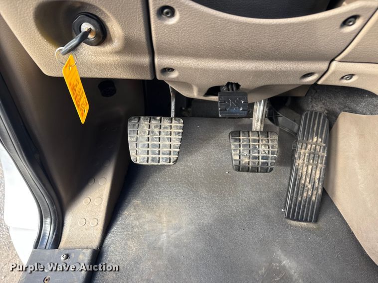 image for item EG1887 2014 Freightliner Cascadia 125 semi truck