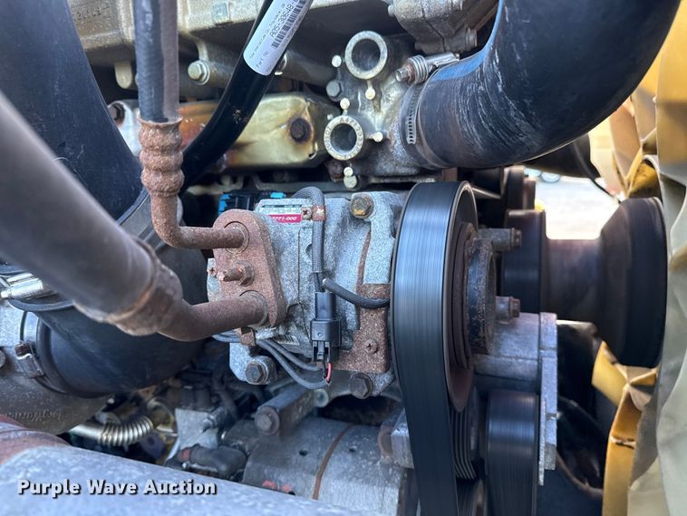 image for item EG1887 2014 Freightliner Cascadia 125 semi truck