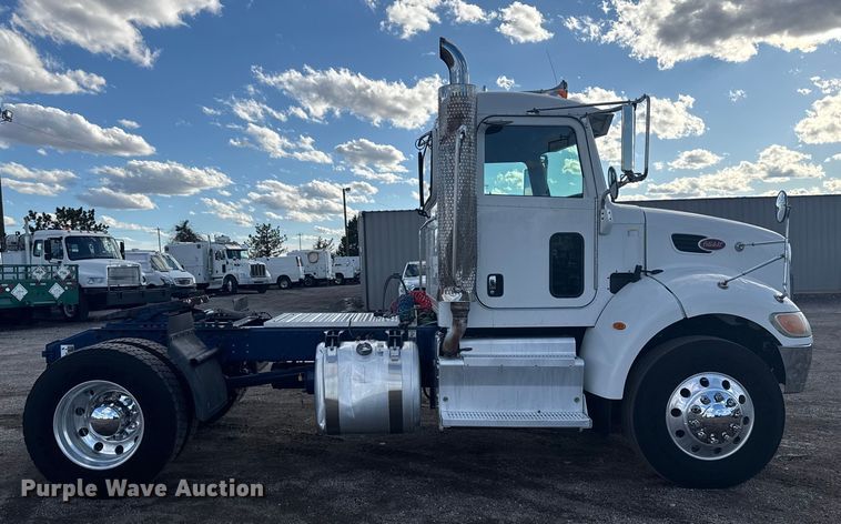 image for item EG1953 2012 Peterbilt 337 semi truck
