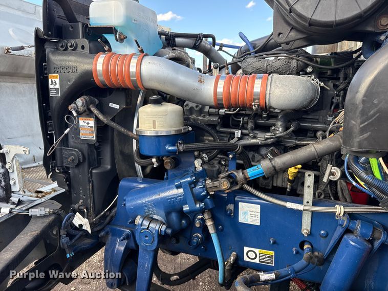 image for item EG1953 2012 Peterbilt 337 semi truck