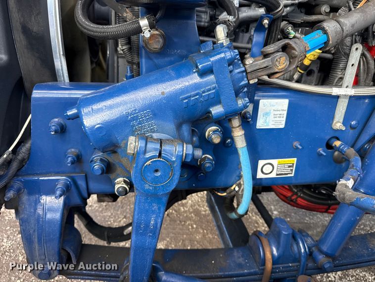 image for item EG1953 2012 Peterbilt 337 semi truck