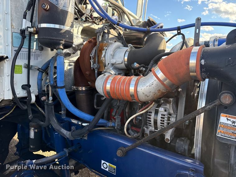 image for item EG1953 2012 Peterbilt 337 semi truck