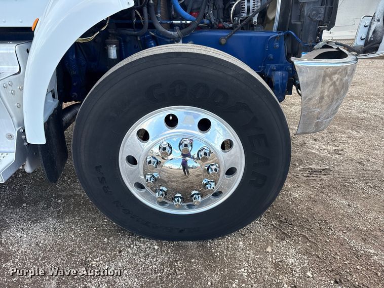 image for item EG1953 2012 Peterbilt 337 semi truck