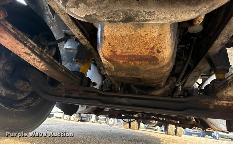 image for item EG1963 1989 International F9300 flatbed truck