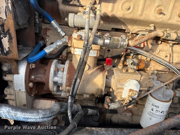 image for item EG1963 1989 International F9300 flatbed truck