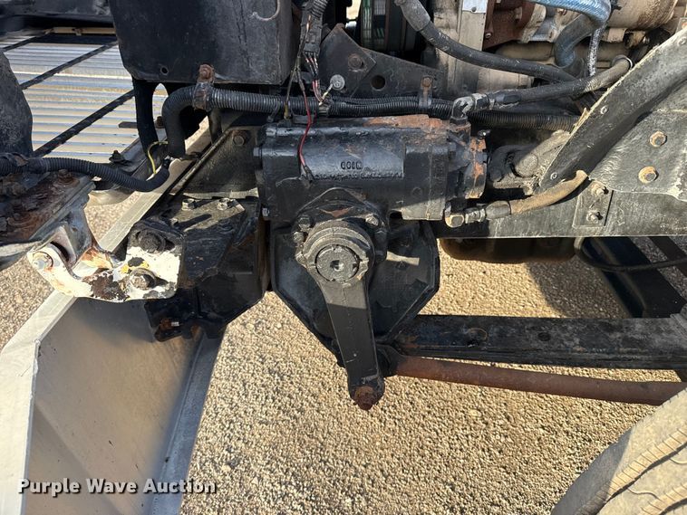 image for item EG1963 1989 International F9300 flatbed truck