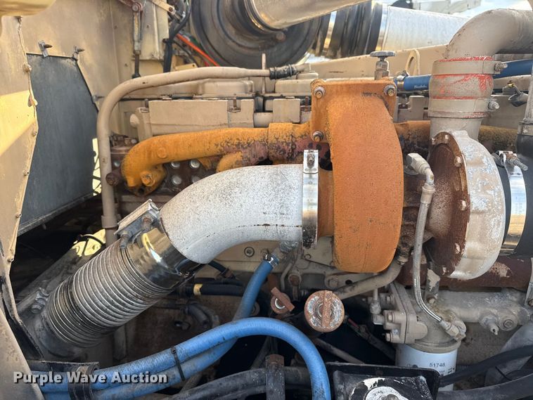 image for item EG1963 1989 International F9300 flatbed truck