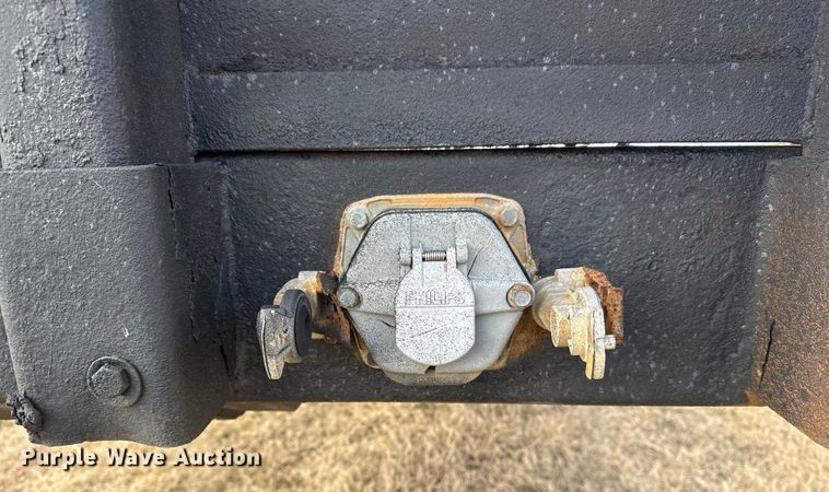 image for item EG1983 2007 Great Dane GPSAW-48102 flatbed trailer