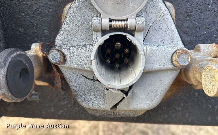 image for item EG1983 2007 Great Dane GPSAW-48102 flatbed trailer