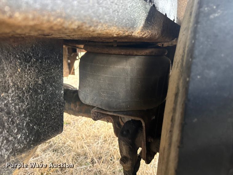 image for item EG1983 2007 Great Dane GPSAW-48102 flatbed trailer