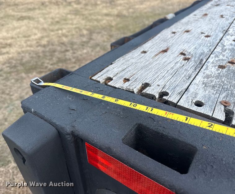 image for item EG1983 2007 Great Dane GPSAW-48102 flatbed trailer