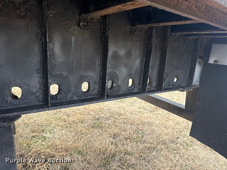 image for item EG1983 2007 Great Dane GPSAW-48102 flatbed trailer