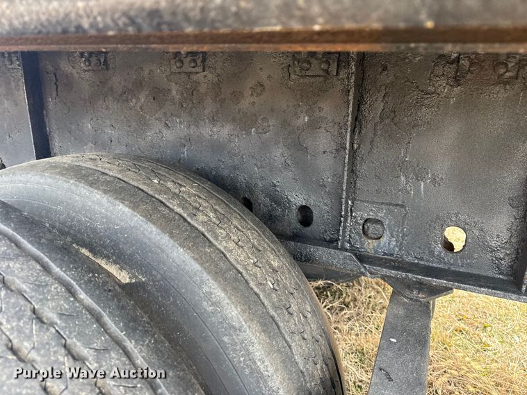 image for item EG1983 2007 Great Dane GPSAW-48102 flatbed trailer