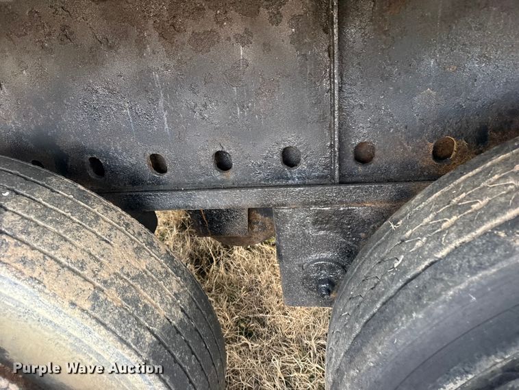 image for item EG1983 2007 Great Dane GPSAW-48102 flatbed trailer