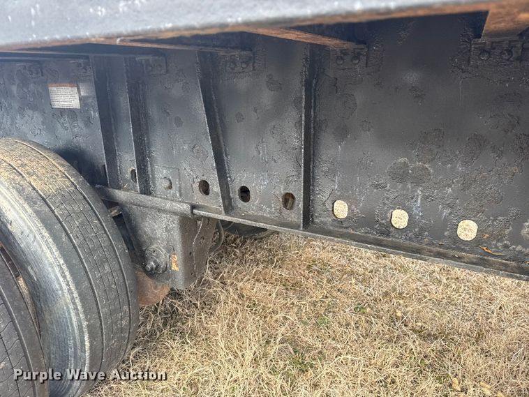 image for item EG1983 2007 Great Dane GPSAW-48102 flatbed trailer