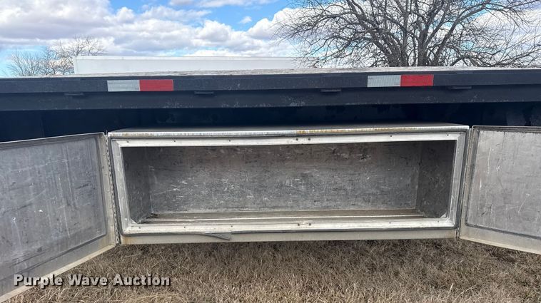 image for item EG1983 2007 Great Dane GPSAW-48102 flatbed trailer