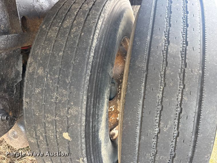 image for item EG1983 2007 Great Dane GPSAW-48102 flatbed trailer