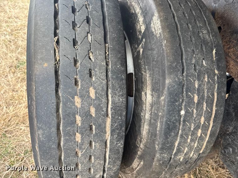 image for item EG1983 2007 Great Dane GPSAW-48102 flatbed trailer