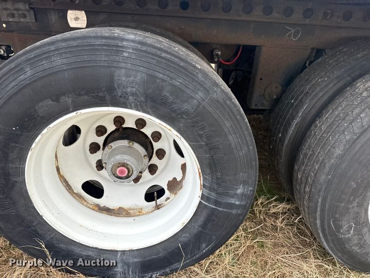 image for item EG1985 2018 Wabash National DVLSHPC dry van trailer