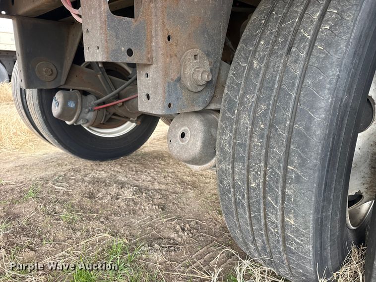 image for item EG1985 2018 Wabash National DVLSHPC dry van trailer