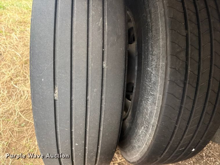 image for item EG1986 2019 Great Dane CCC-3314-01053 dry van trailer