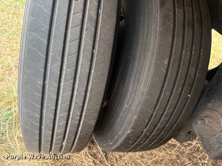 image for item EG1987 2009 Utility Trailer VS2DX dry van trailer