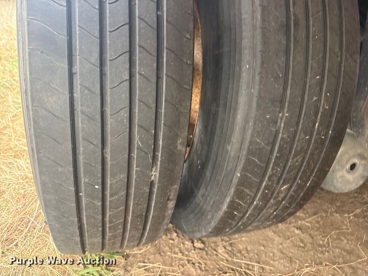 image for item EG1987 2009 Utility Trailer VS2DX dry van trailer