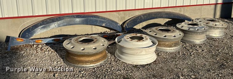 image for item EI5684 Truck parts