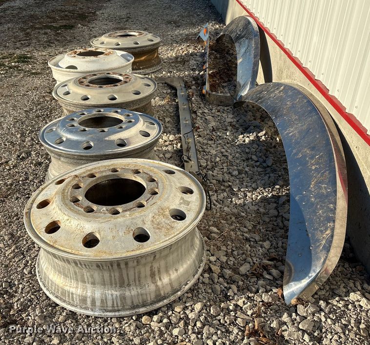 image for item EI5684 Truck parts