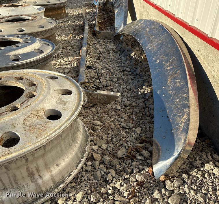 image for item EI5684 Truck parts