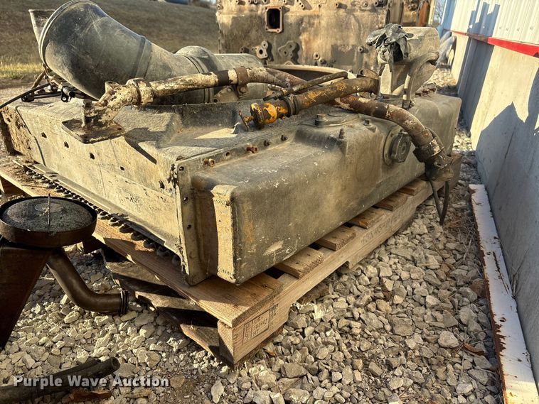 image for item EI5685 Truck parts