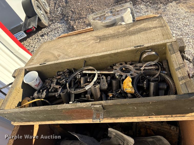 image for item EI5685 Truck parts