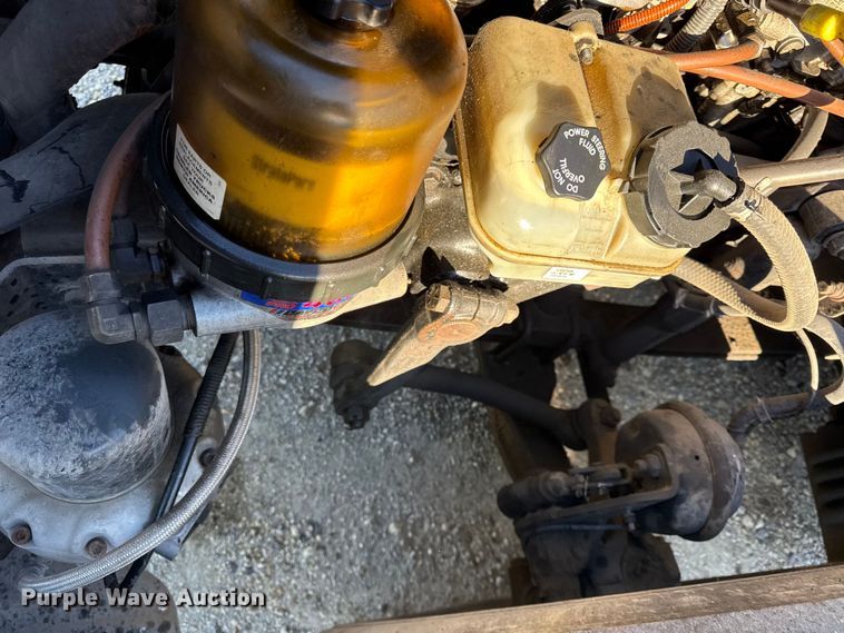 image for item EN0478 2013 Freightliner Cascadia 125 semi truck